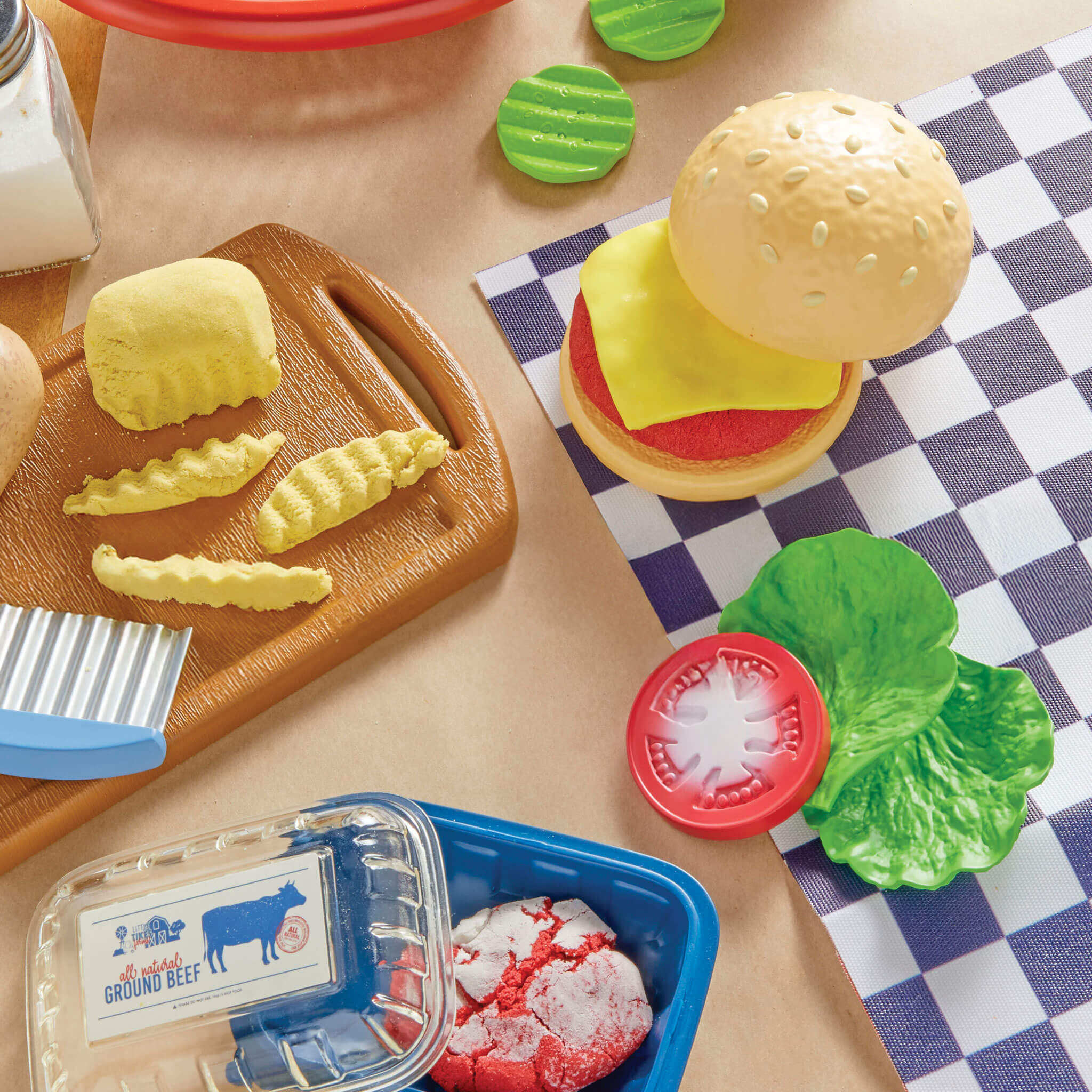 Creative Chefs™ Cheeseburger and Fries Kit - Recipe-Guided Cheeseburger Playset with Utensils Designed for Multi-Step Preparing and Plating