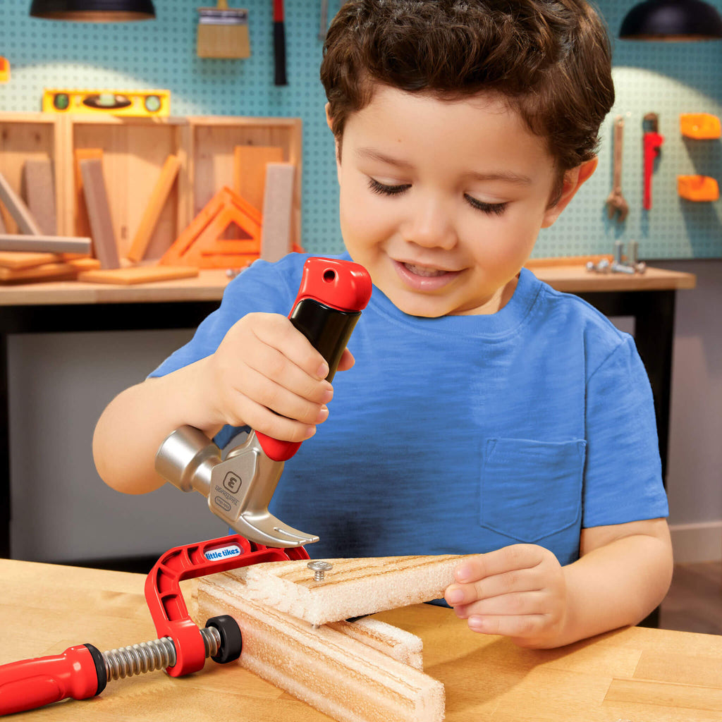 Creative Construction™ Hammer and Nail Set - Mess-Free Hammering Kit with Blueprint Projects Designed for Hands-On Building Without Sharp Pieces